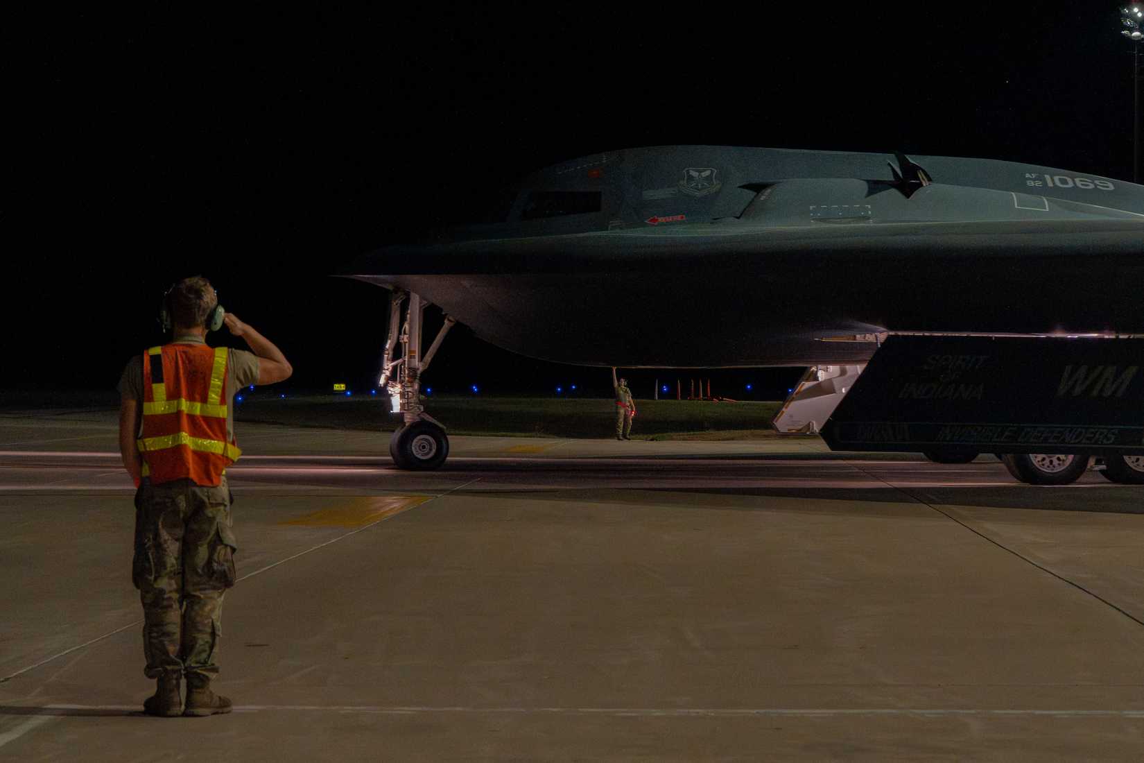 US Air Force Grants Lockheed Martin $56 Million To Provide B-2 Bomber ...