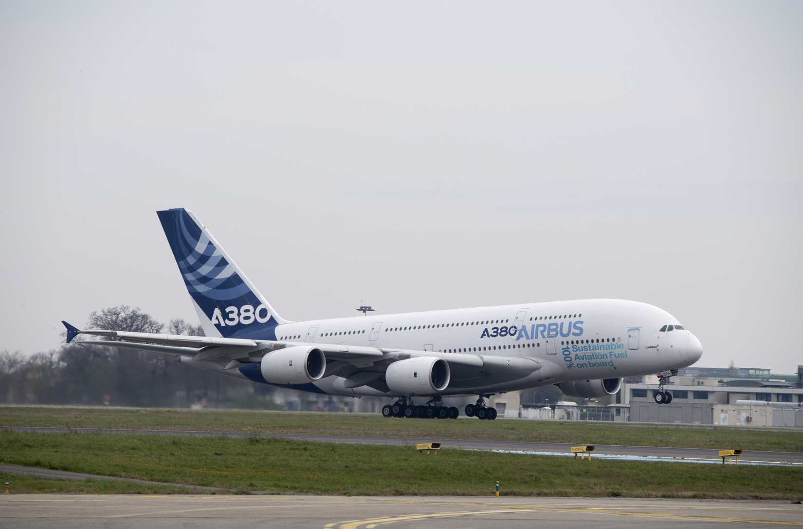 A380 MSN001 SAF flight 