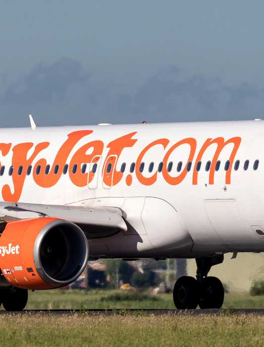 Flight Reddit easyJet Will Deliver Kids' Letters To Santa Directly To Lapland This Winter