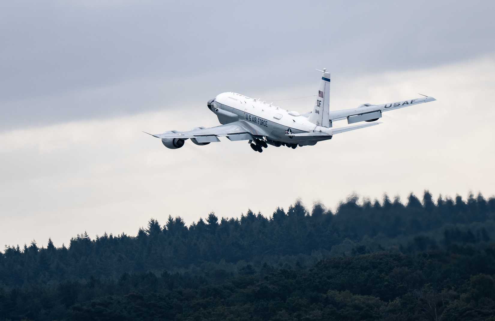Air Force RC-135 Rivet Joint, assigned to the 95th Reconnaissance Squadron, embarks from at RAF Mildenhall, England, August 21, 2025.