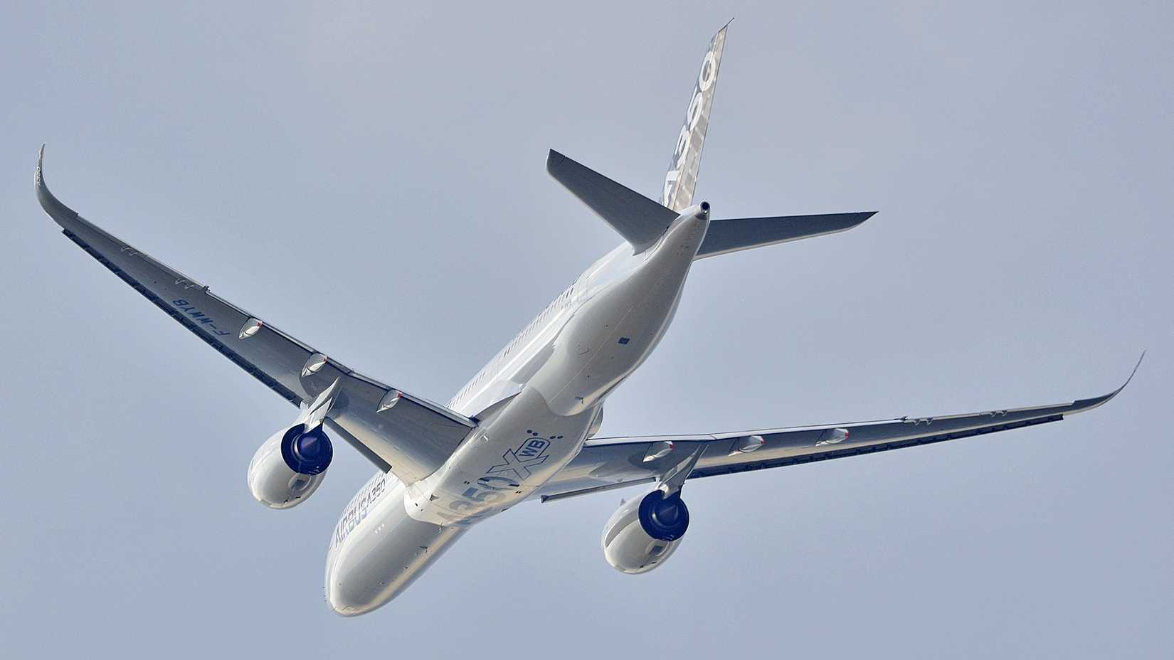 Airbus_A350-941 (Airbus_Industrie prototype F-WWYB)