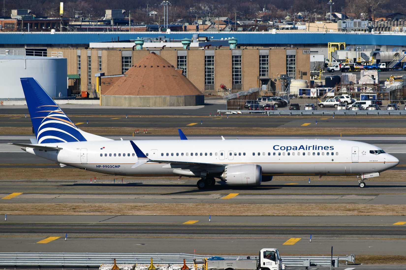 A Copa Airlines Boeing 737 MAX 9 is taxiing at John F. Kennedy International Airport.