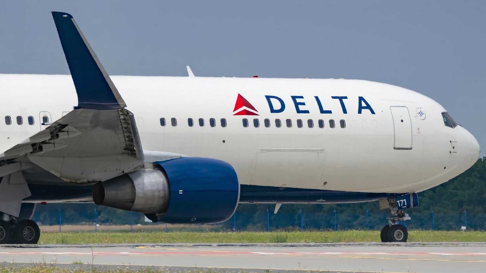 Delta Air Lines Boeing 767-300ER taxiing