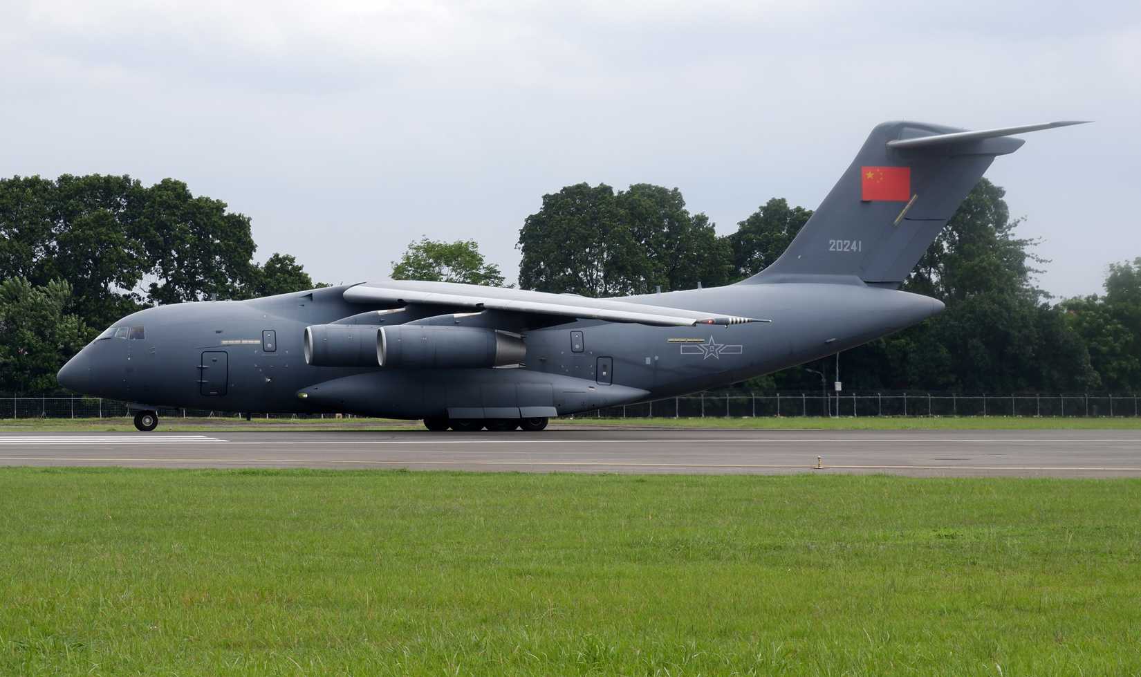 PLAAF Xian Y-20 Kunpeng landed on Jakata. It displays a sleek aerodynamic design with distinct stabilizers and turbines.