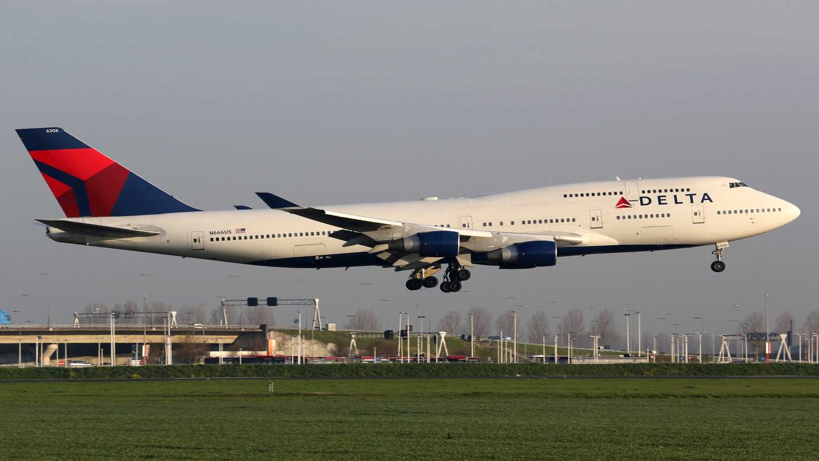 Delta Air Lines 747
