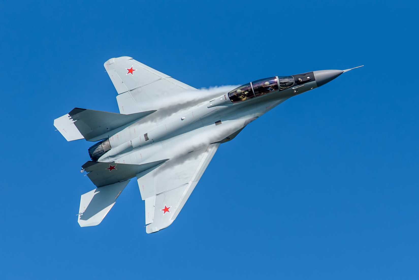 Caça a jato multifuncional russo MiG-35.