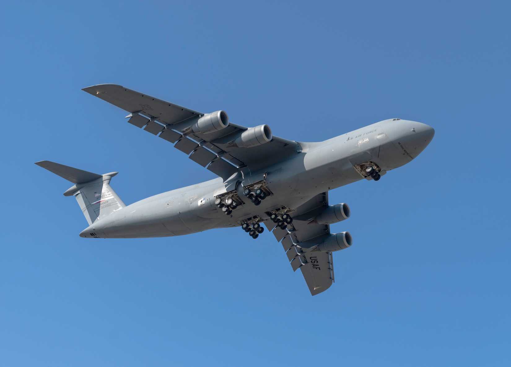 Lockheed C-5 Galaxy On Approach