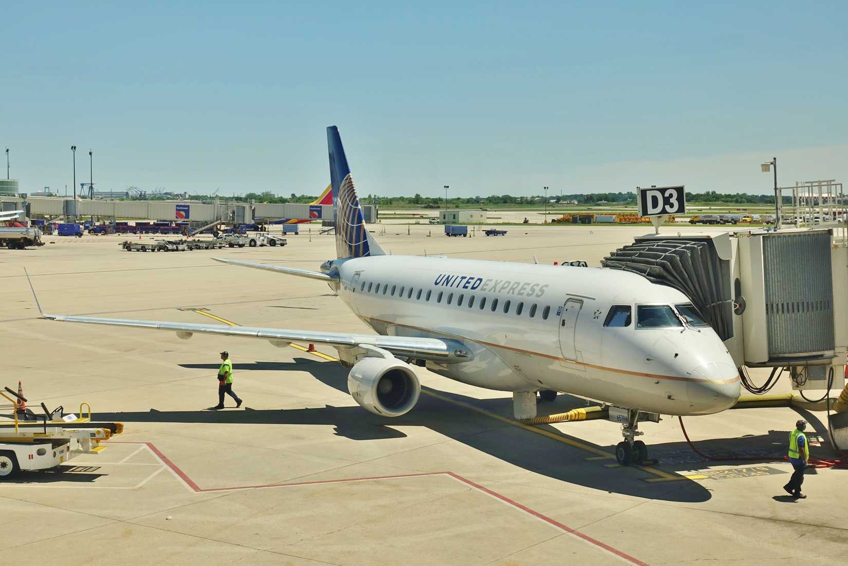 United Express E175 In Philadelphia