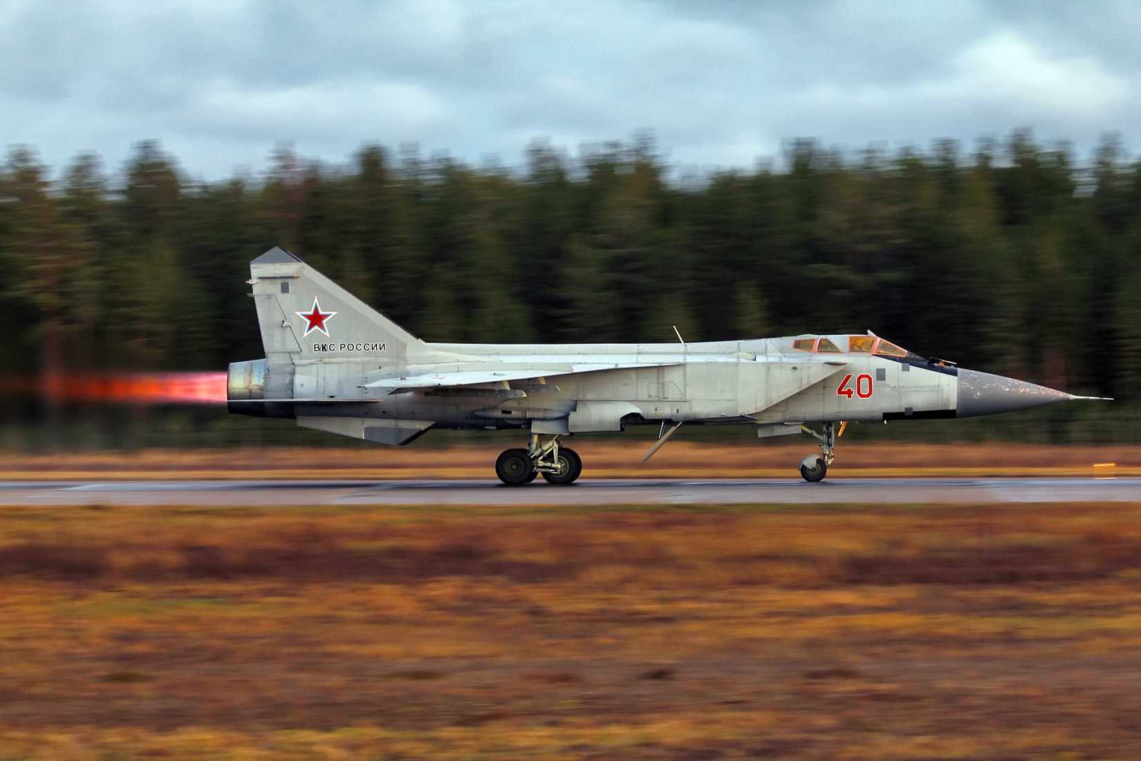 A Russian Mig-31 fighter jet