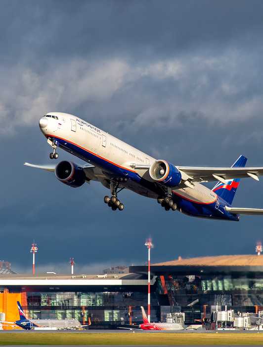The Embraer 175's Enhanced Winglets: How They Save Fuel