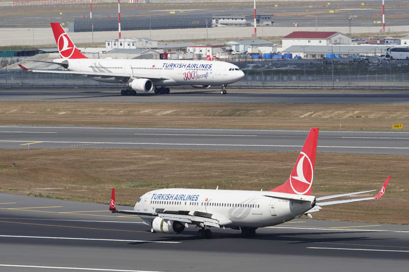 Turkish Airlines Boeing 737 aircraft on the runway