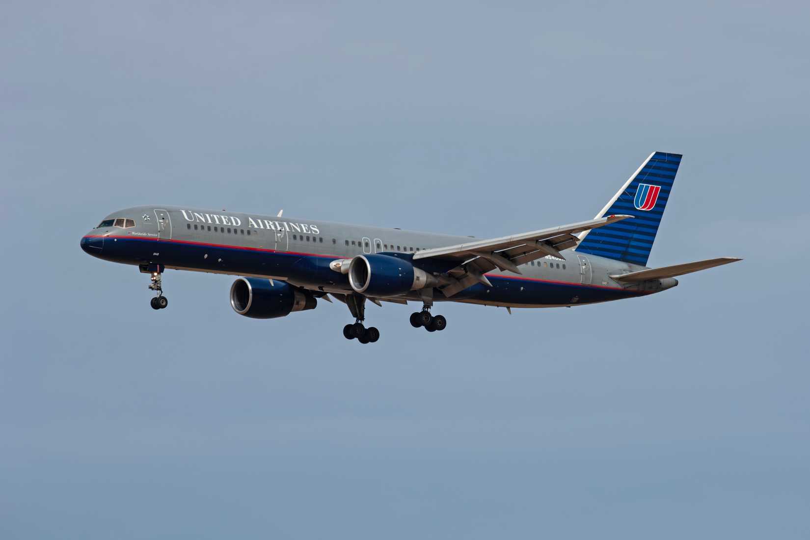 United 757-200 at Denver