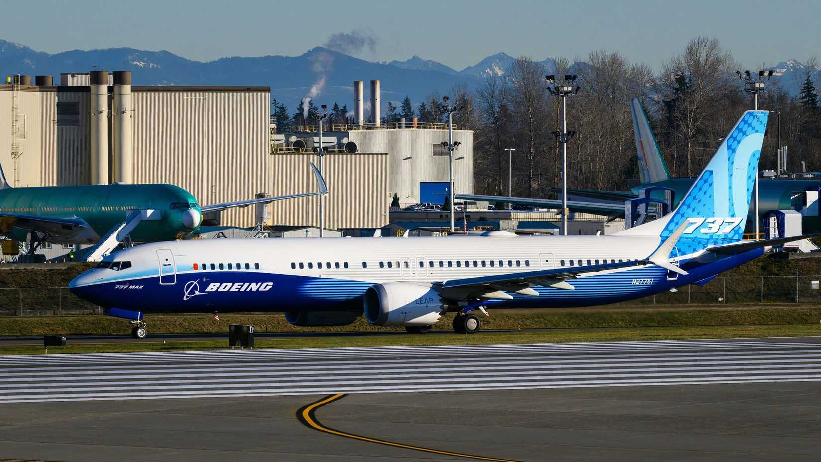 Boeing 737 MAX 10 Taxiing