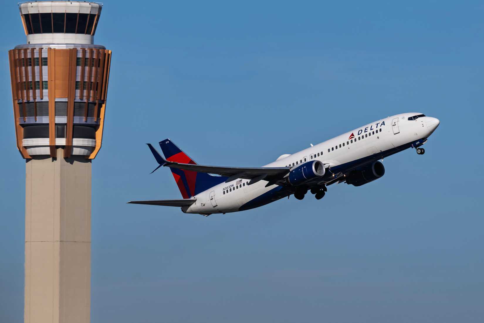 Delta Boeing 737-800 Taking Off