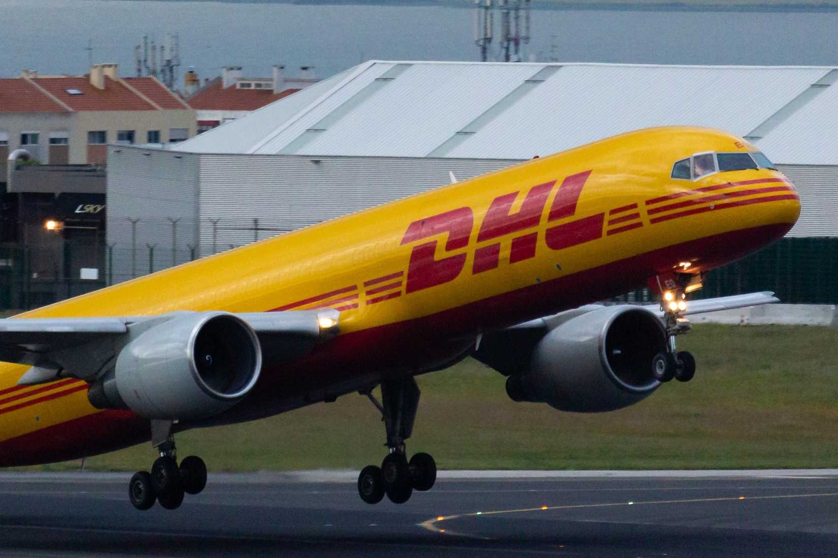 DHL Boeing 757-200 taking off