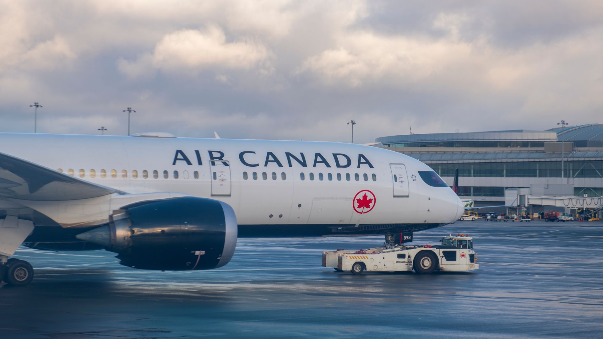 air canada toronto airport
