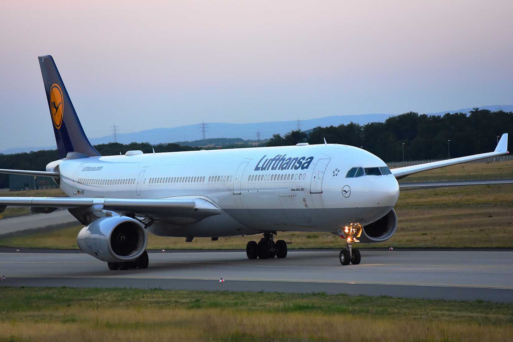Lufthansa Airbus A330-300