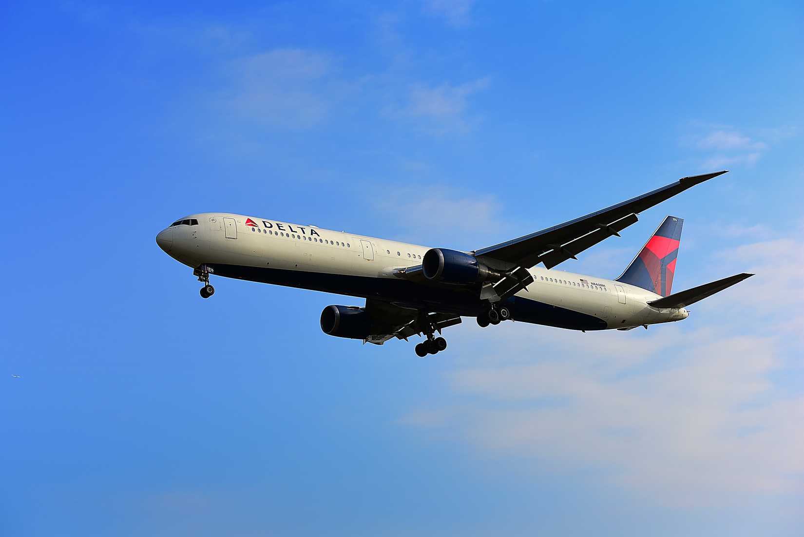Delta Air Lines N840MH Boeing 767