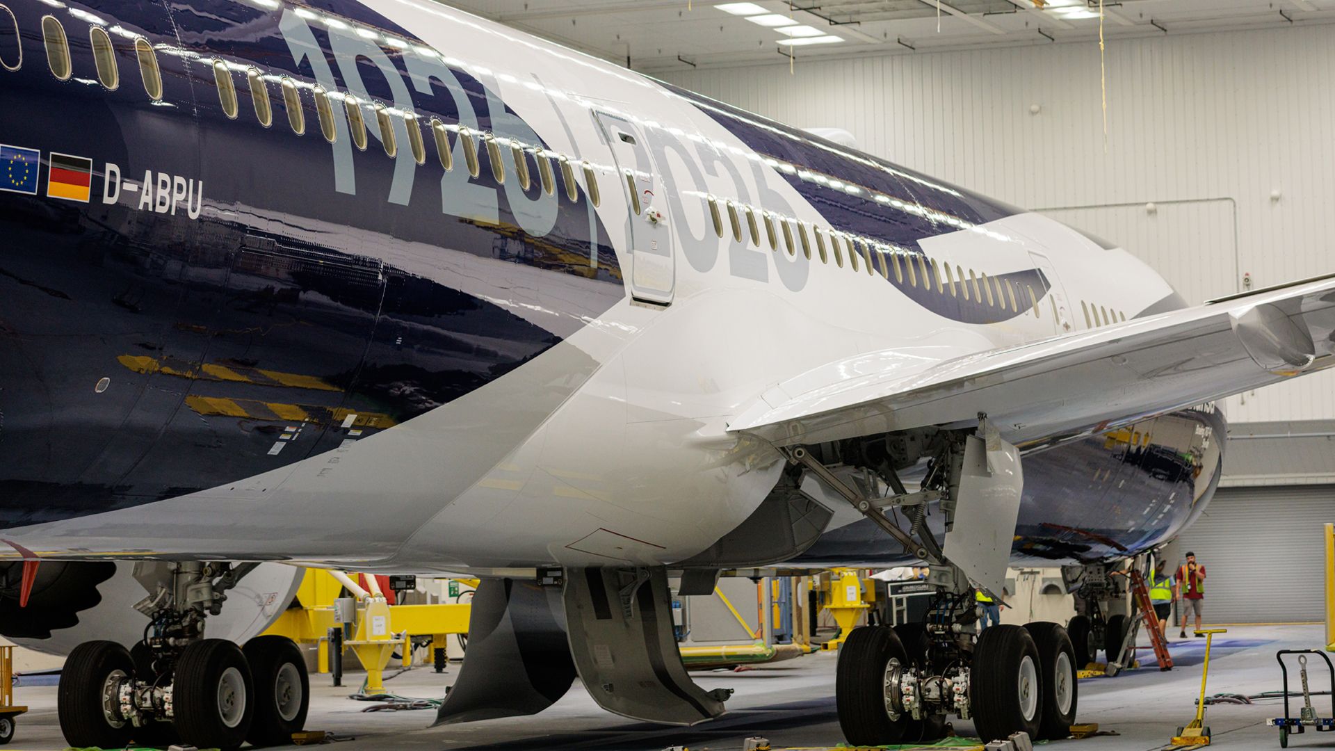 Lufthansa Unveils Spectacular 100th Anniversary Boeing 787-9 Livery