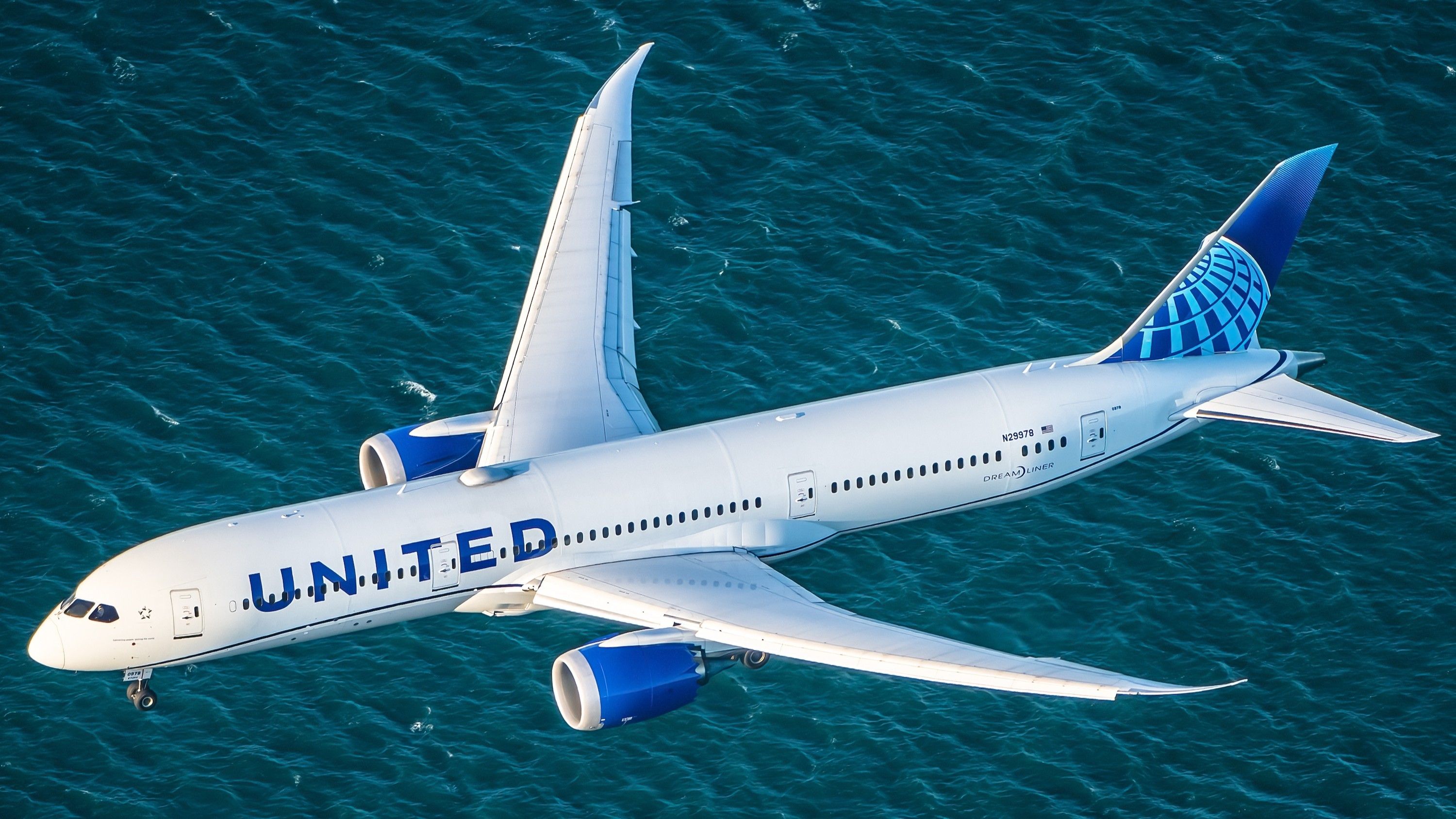 United Airlines Boeing 787-9
