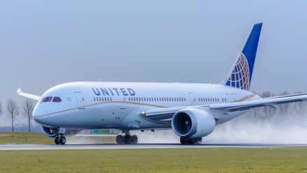United_aircraft_just landed