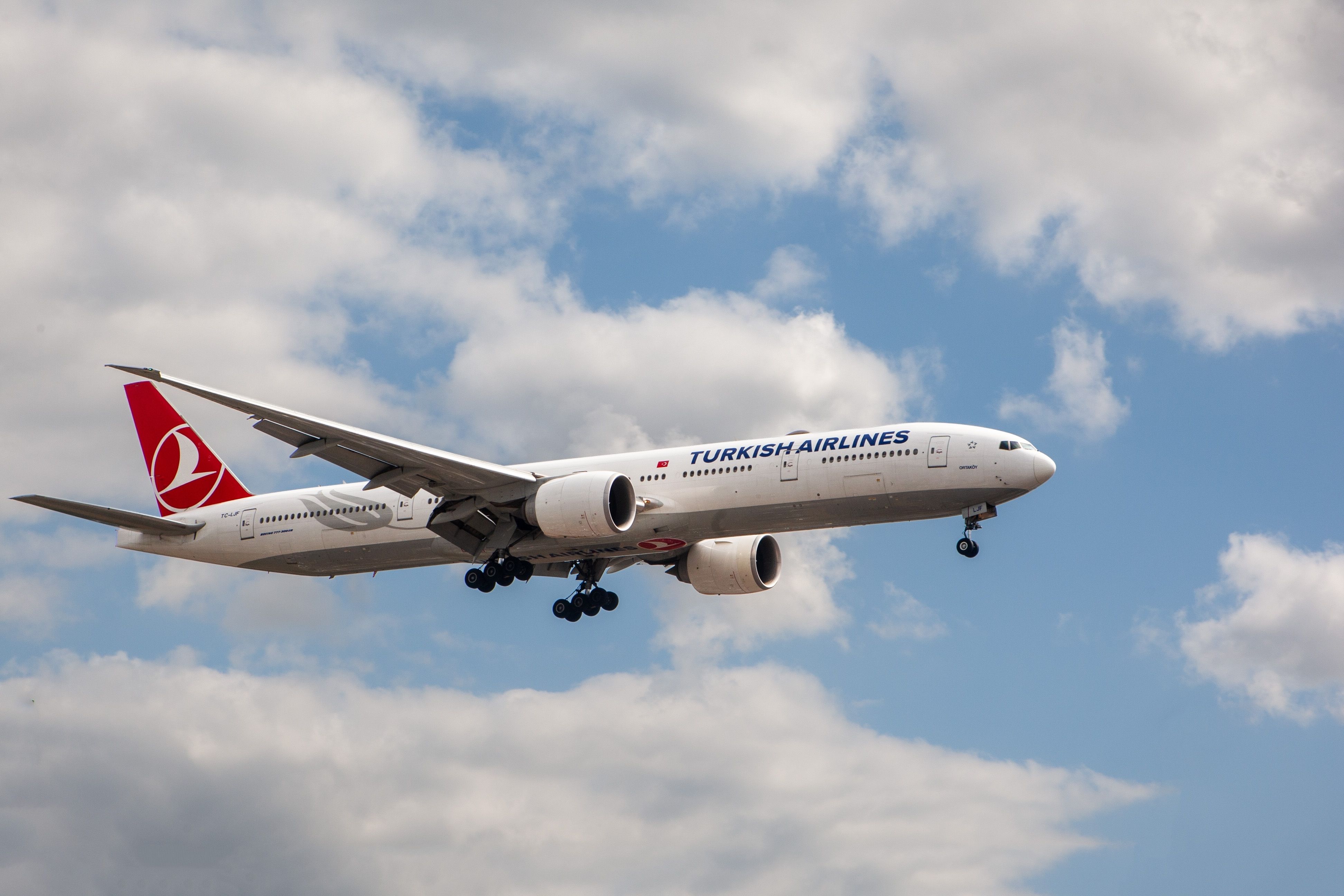 This Is The Oldest Boeing 777-200 Still Flying