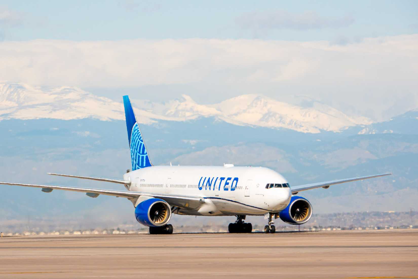 United Airlines 777 at Denver