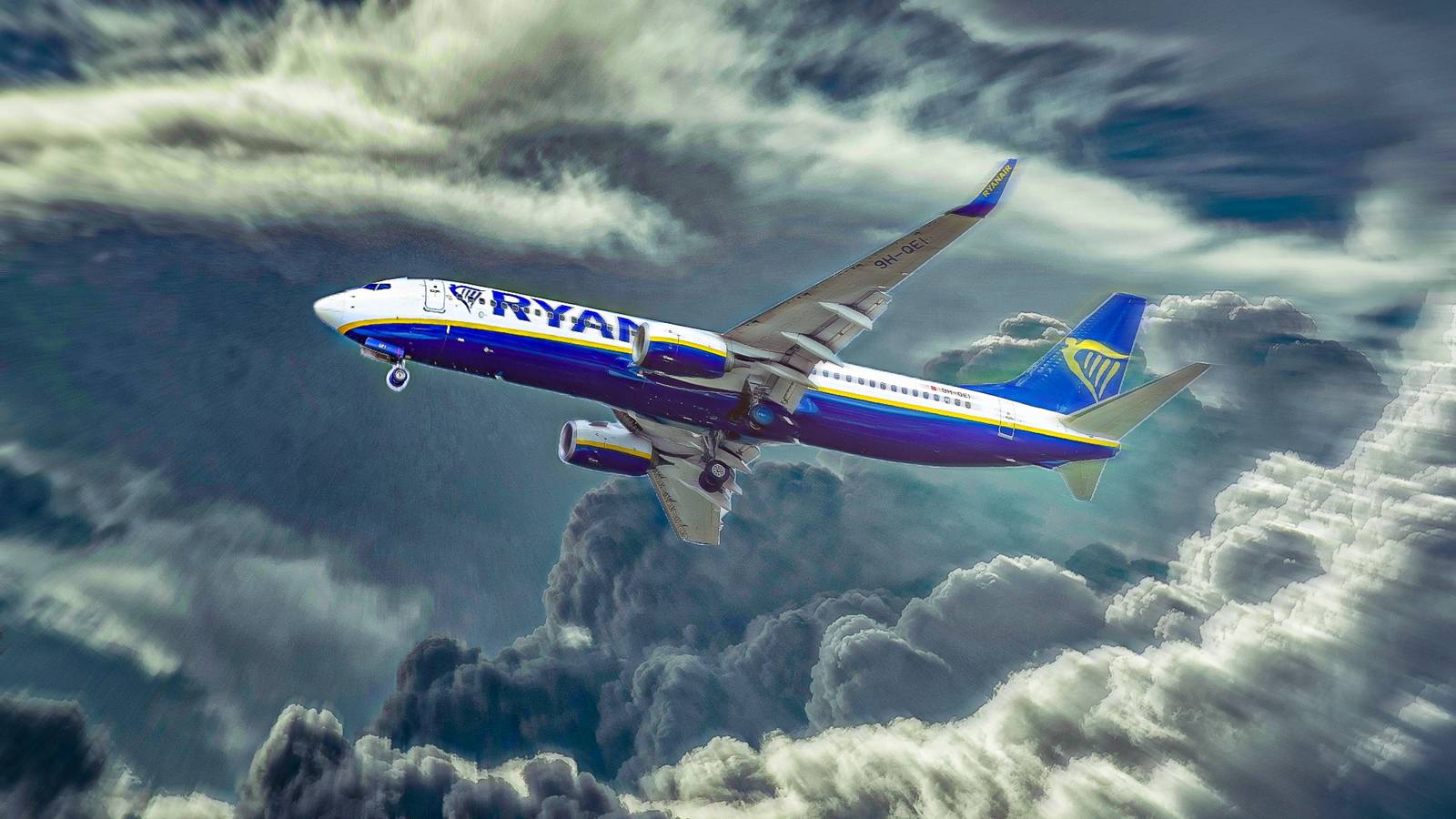 ����� Boeing 737-800 Ryanair