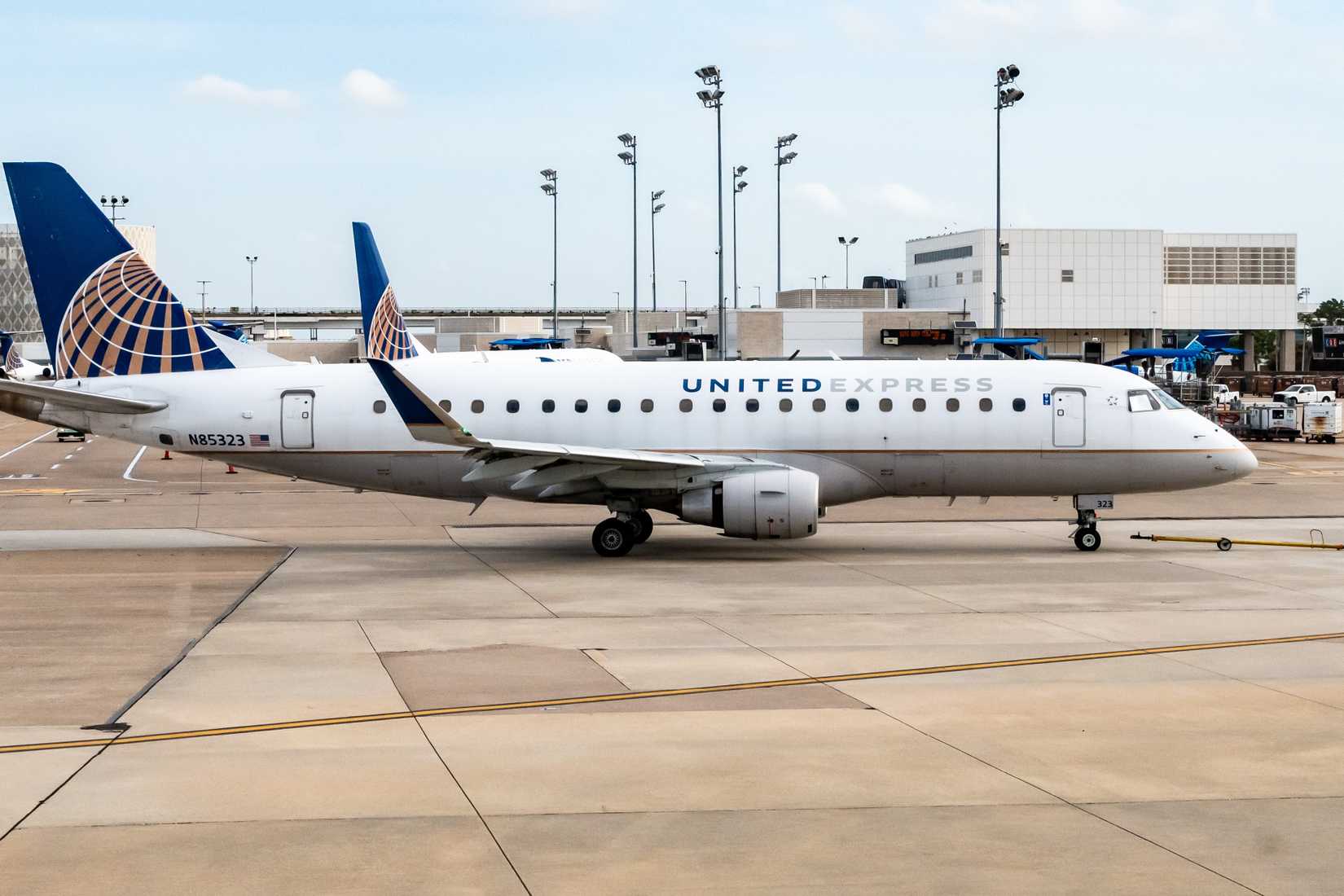 A United Airlines Express Embraer 175 commuter jet.