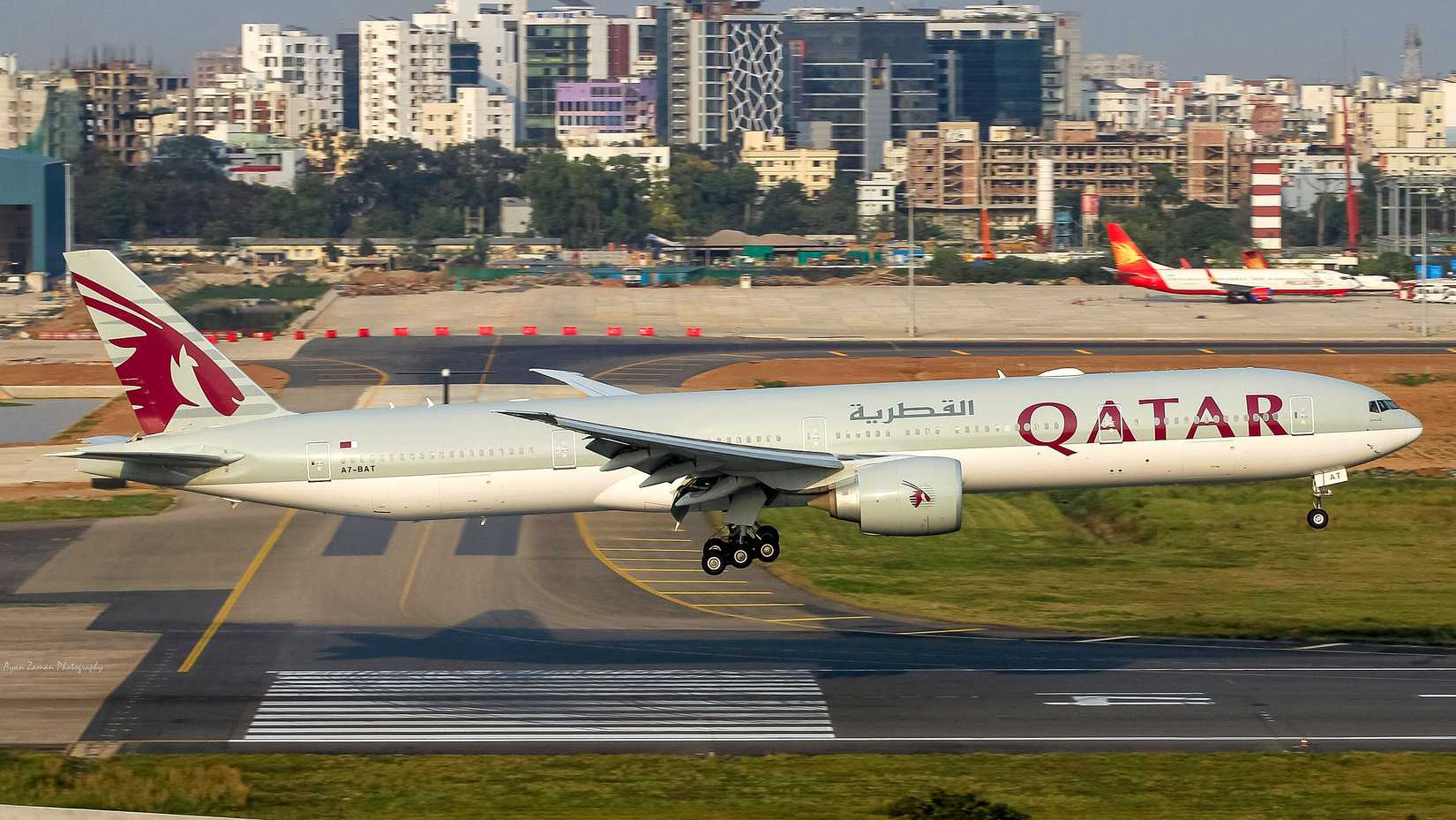 Qatar Airways - Boeing 777-3DZER
