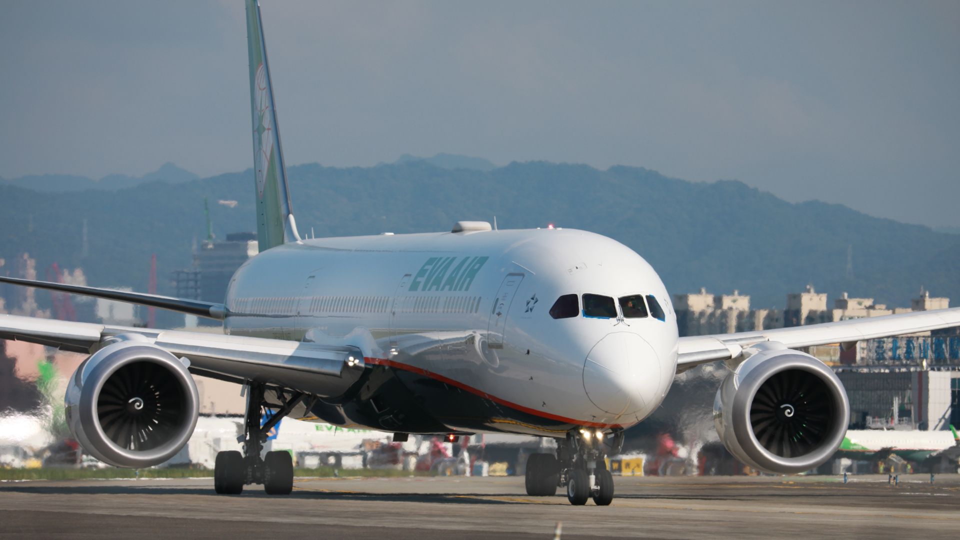 Why Did Boeing Build The 787-10?