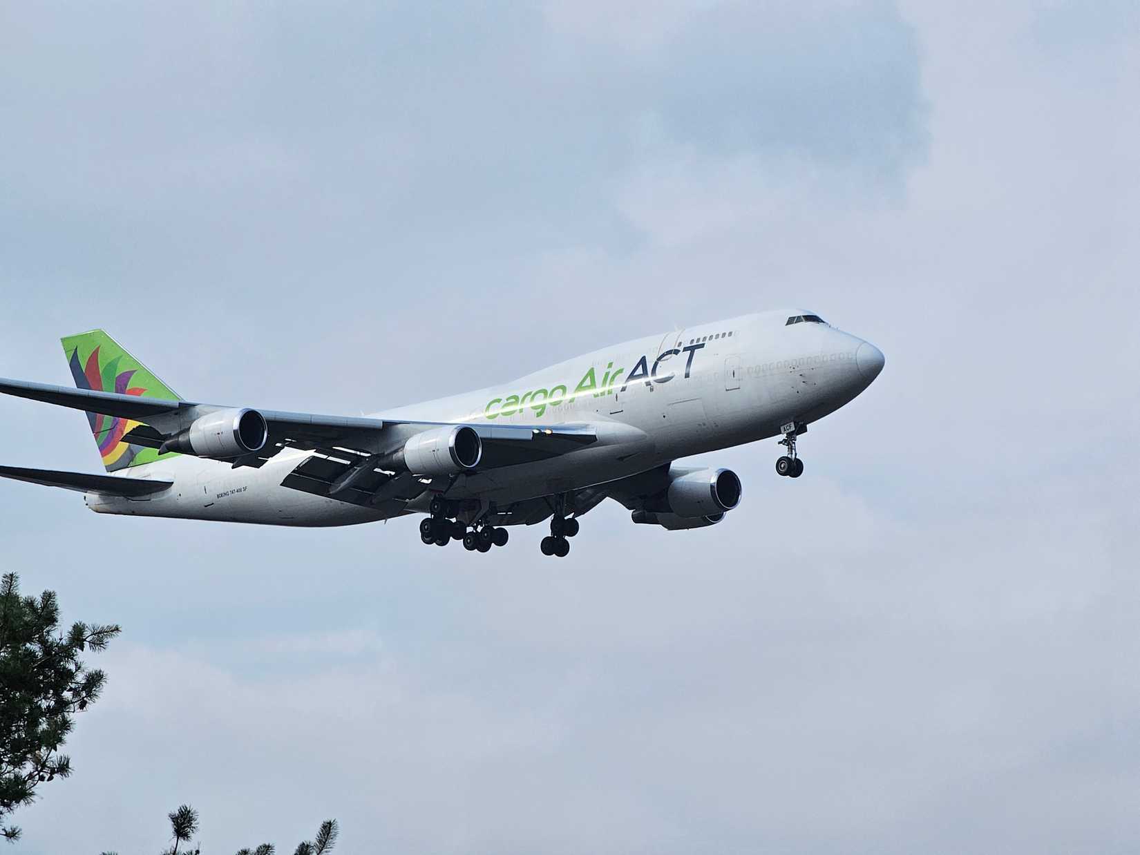 AIR ACT Airlines Boeing 747-400 On Short FInal