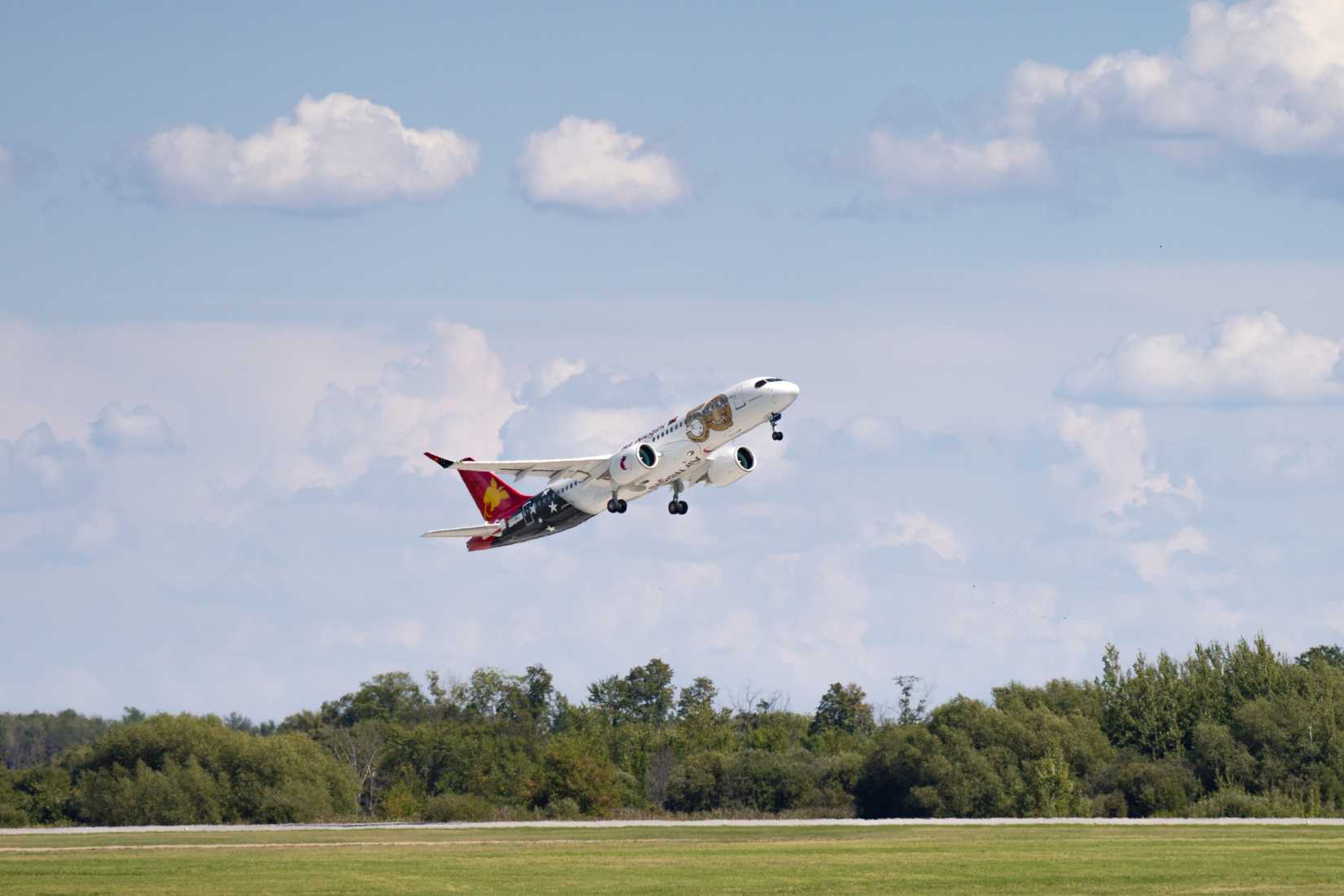 Air Niuginin A220-300 from Airbus