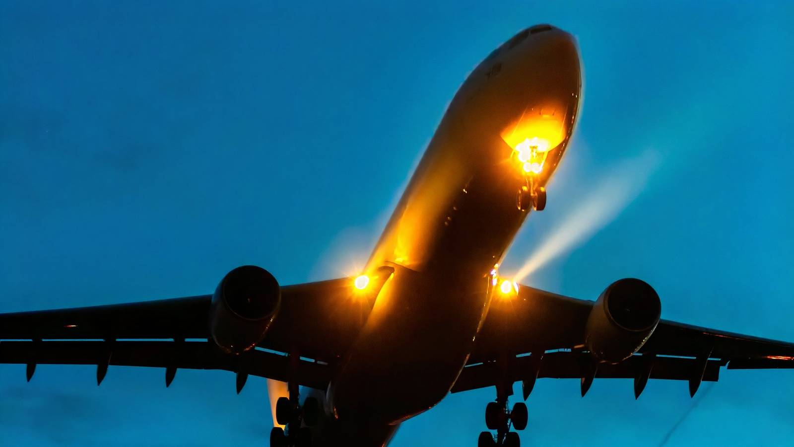 330 Sharp Flight 1am Departure: Is This New Flight The 'Worst' From Europe To The US ...