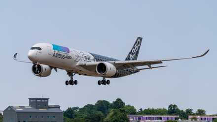 Airbus livery A350 by Tom Boon from SF-1