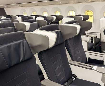 ba premium economy seat