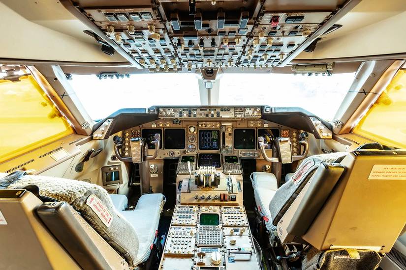 Delta Air Lines 747-400 Cockpit