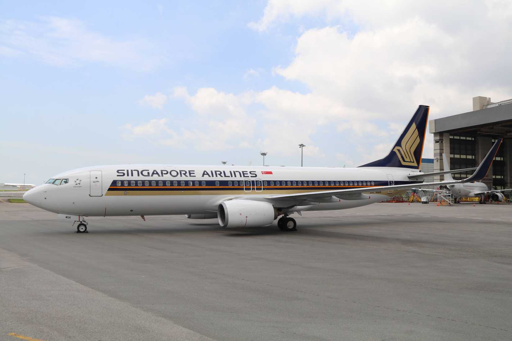Singapore Airlines Boeing 737-800