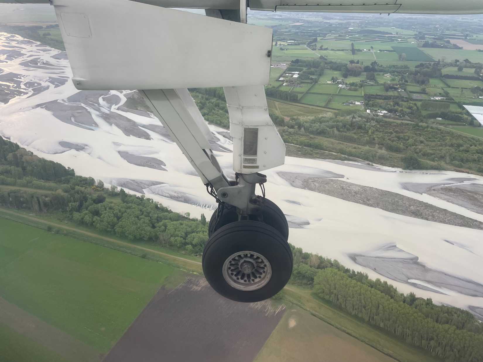 Air NZ Q300 arrival into CHC