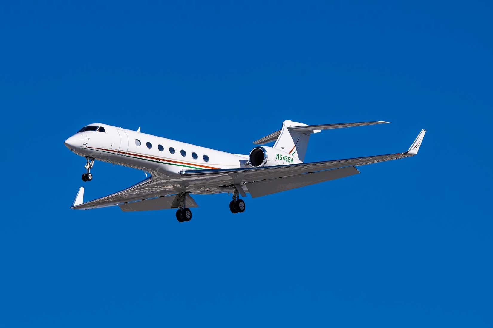 Las Vegas NV, USA Private Gulfstream 550 N5465M Arrival into Harry Reid Interational Airport.