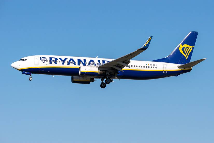 Ryanair Boeing 737 by Tom Boon from simple flying
