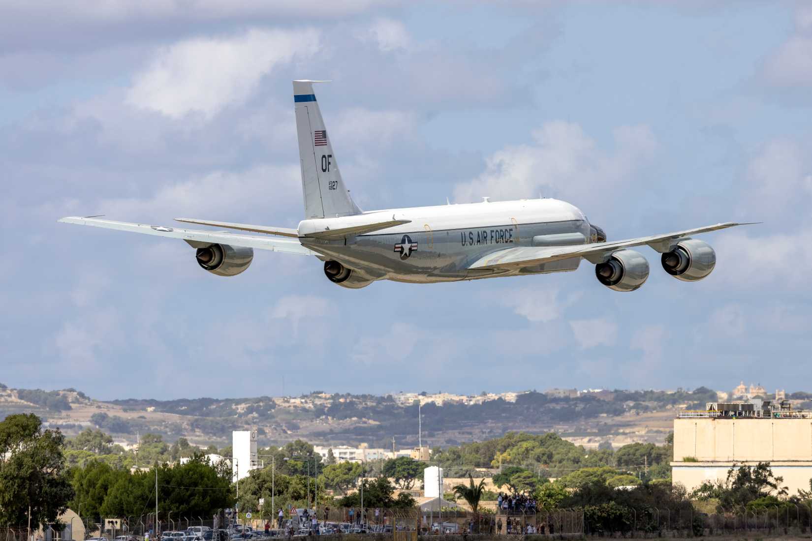 boeing tc-135 flying