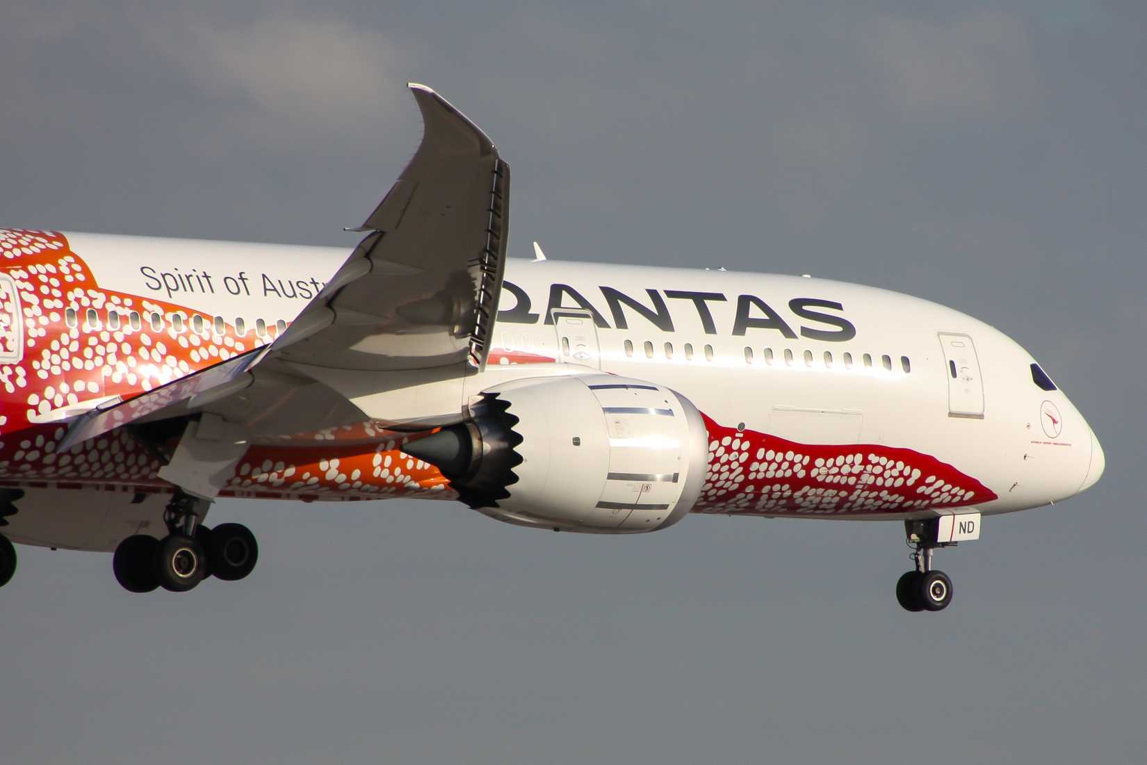Close up of Qantas Boeing 787-9 