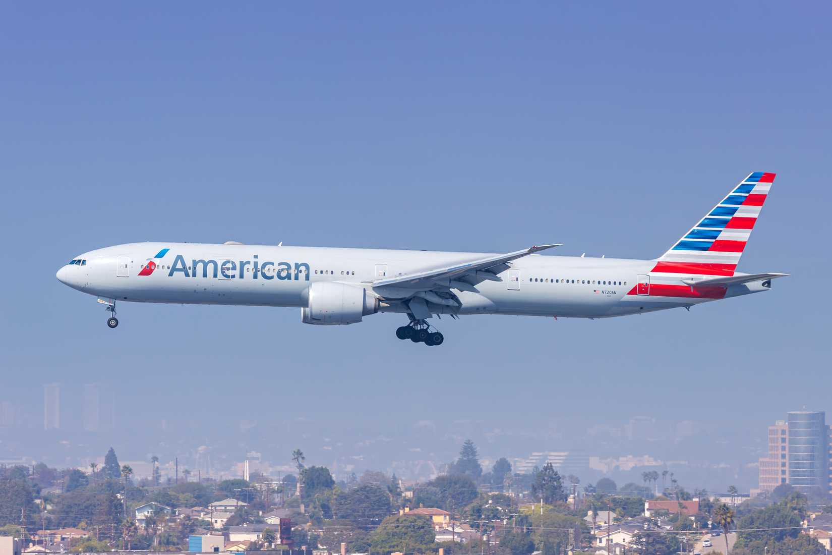 American Airlines Boeing 777-300ER at Los Angeles International Airport