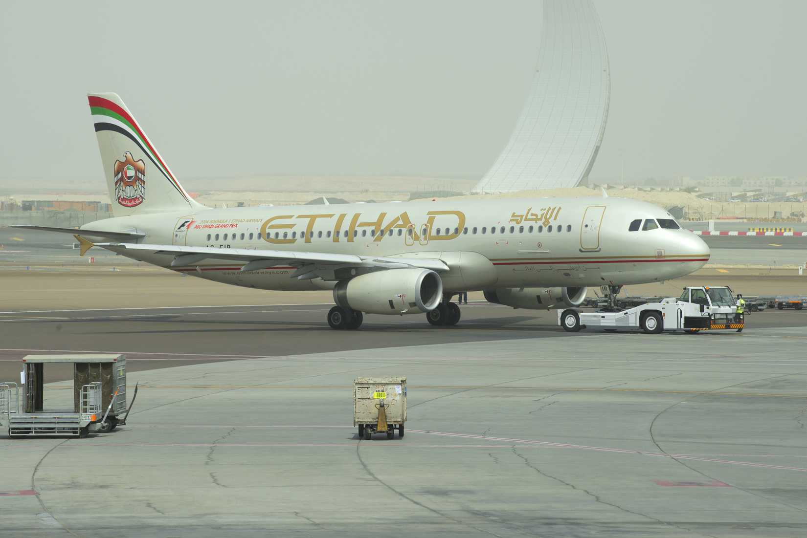 etihad a320 apron