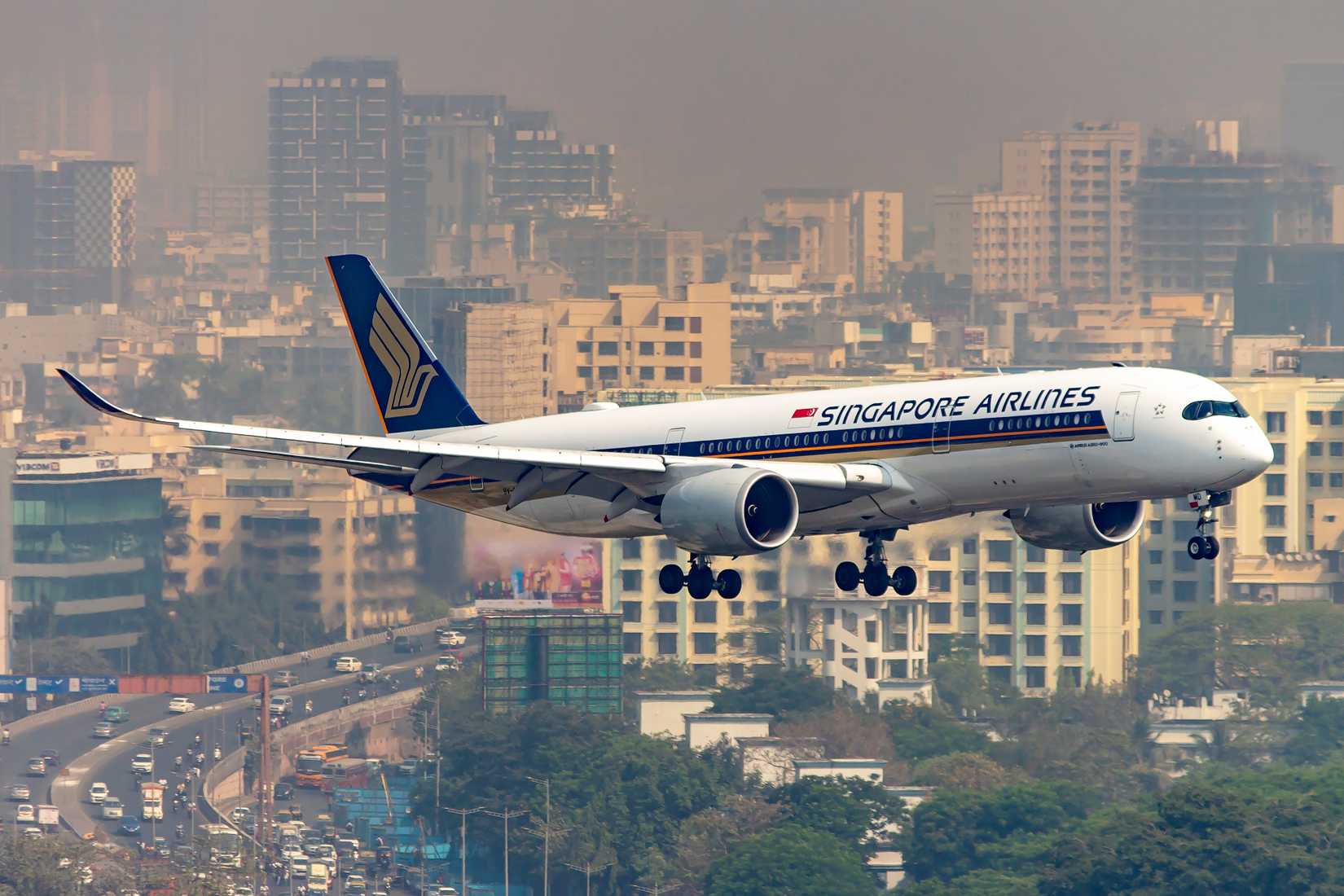 Singapore Airlines' Airbus A350 in action at Mumbai Airport.