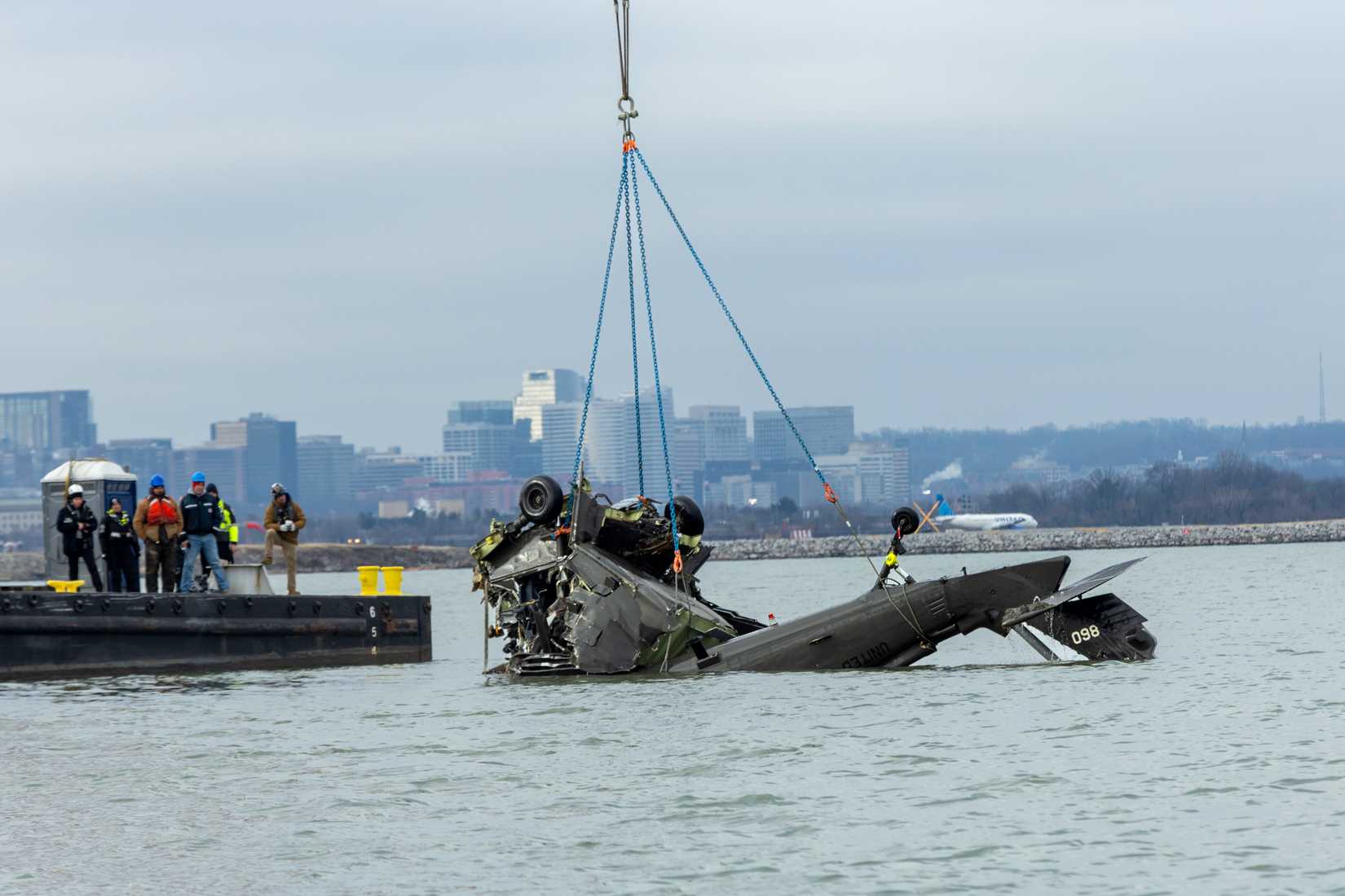 The NTSB, in coordination with the Naval Sea Systems Command Supervisor of Salvage and Diving (SUPSALV), recovered the Sikorsky UH-60 Black Hawk involved in the Jan. 29 mid-air collision near DCA.