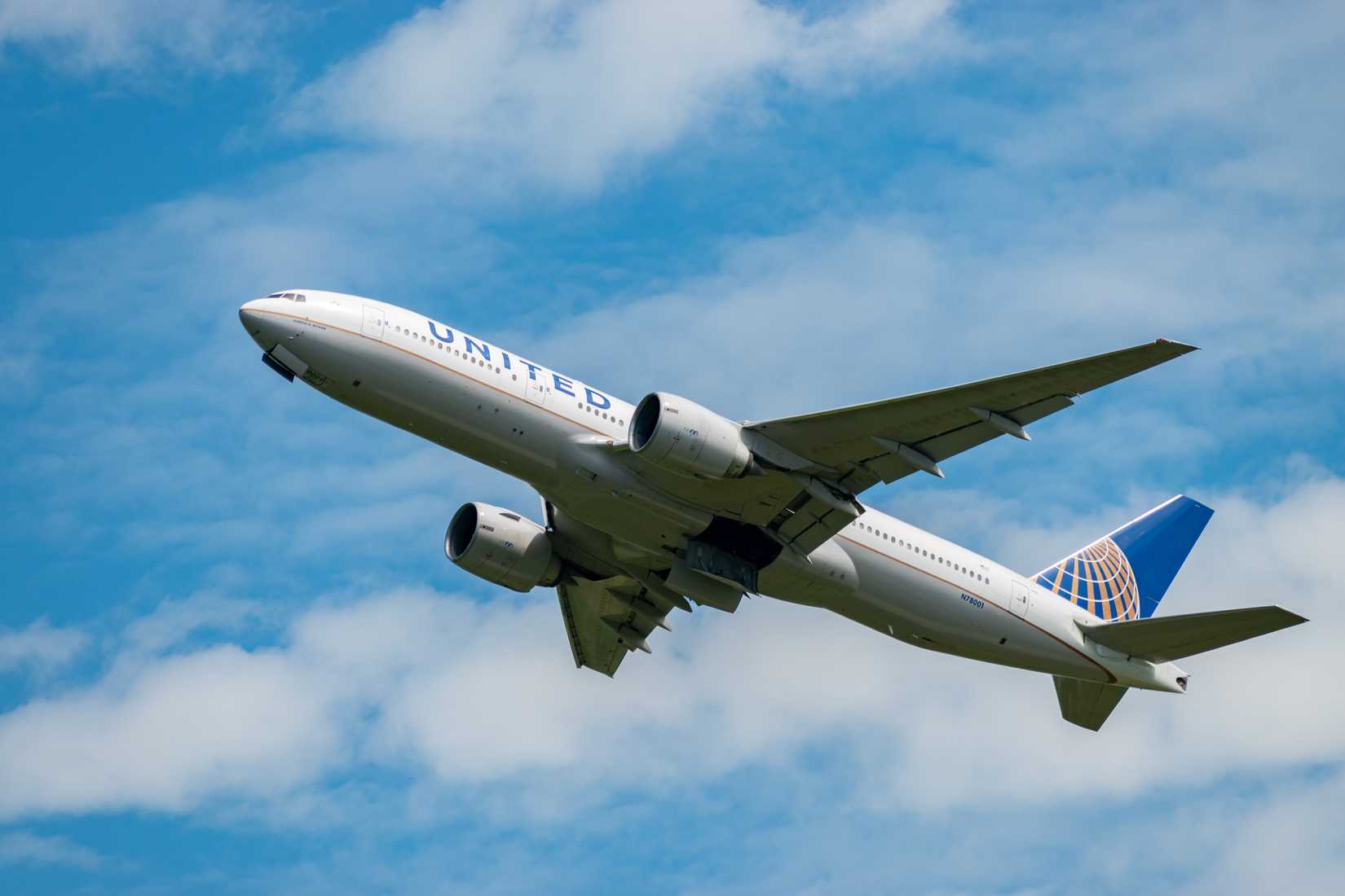 United Airlines Boeing 777-224ER aircraft is taking off