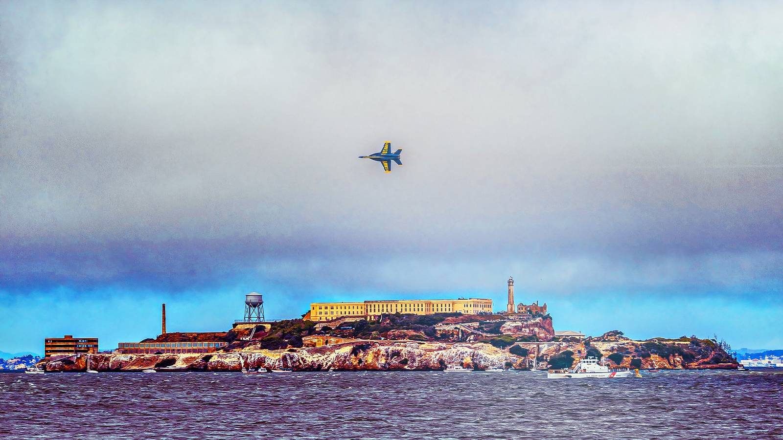 US Air Force Vs. US Navy: How Do The Fleets Compare?