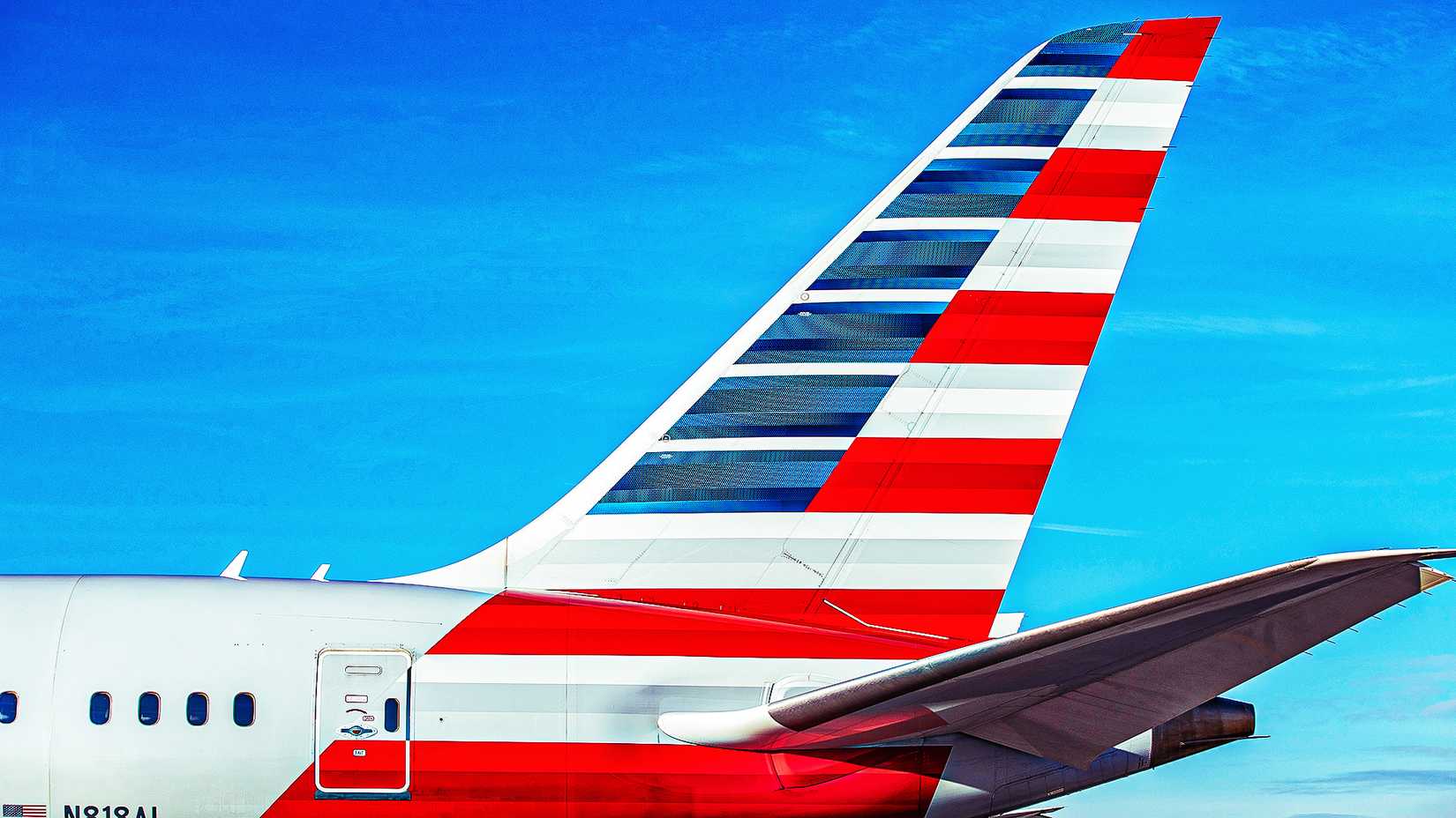american airlines tail